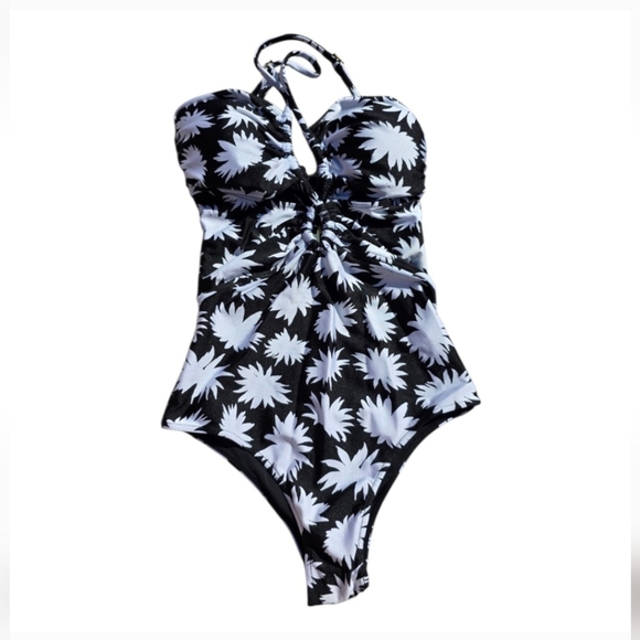 Patbo Dahlia Floral swimsuit Revolve Lace-Up One Piece Black Floral NWT Tags S - Picture 3 of 6